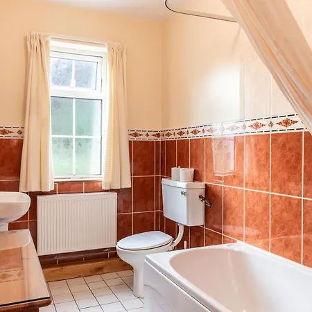 ベッド・アンド・ブレックファスト An Bruachan 4*